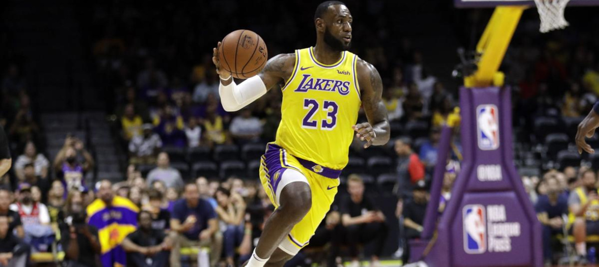 Lakers e LeBron dominam pesquisa com dirigentes da NBA